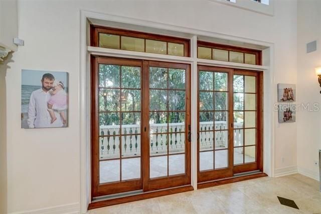 For Sale: $4,200,000 (5 beds, 4 baths, 7261 Square Feet)