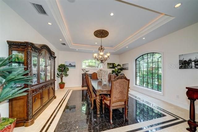 For Sale: $4,200,000 (5 beds, 4 baths, 7261 Square Feet)