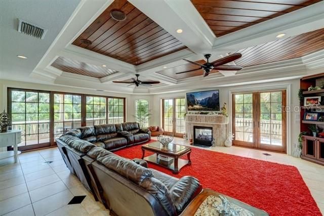 For Sale: $4,200,000 (5 beds, 4 baths, 7261 Square Feet)