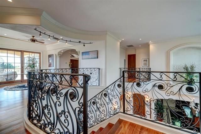 For Sale: $4,200,000 (5 beds, 4 baths, 7261 Square Feet)