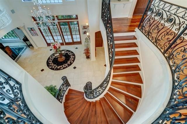 For Sale: $4,200,000 (5 beds, 4 baths, 7261 Square Feet)