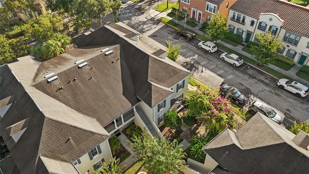 For Sale: $245,000 (1 beds, 1 baths, 947 Square Feet)