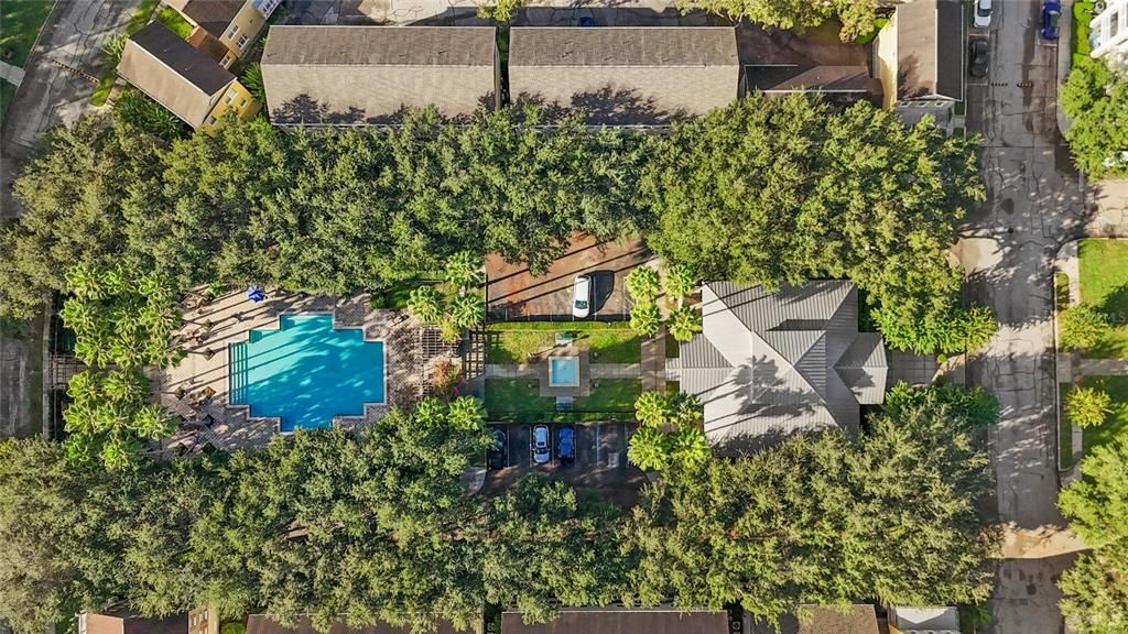 For Sale: $245,000 (1 beds, 1 baths, 947 Square Feet)