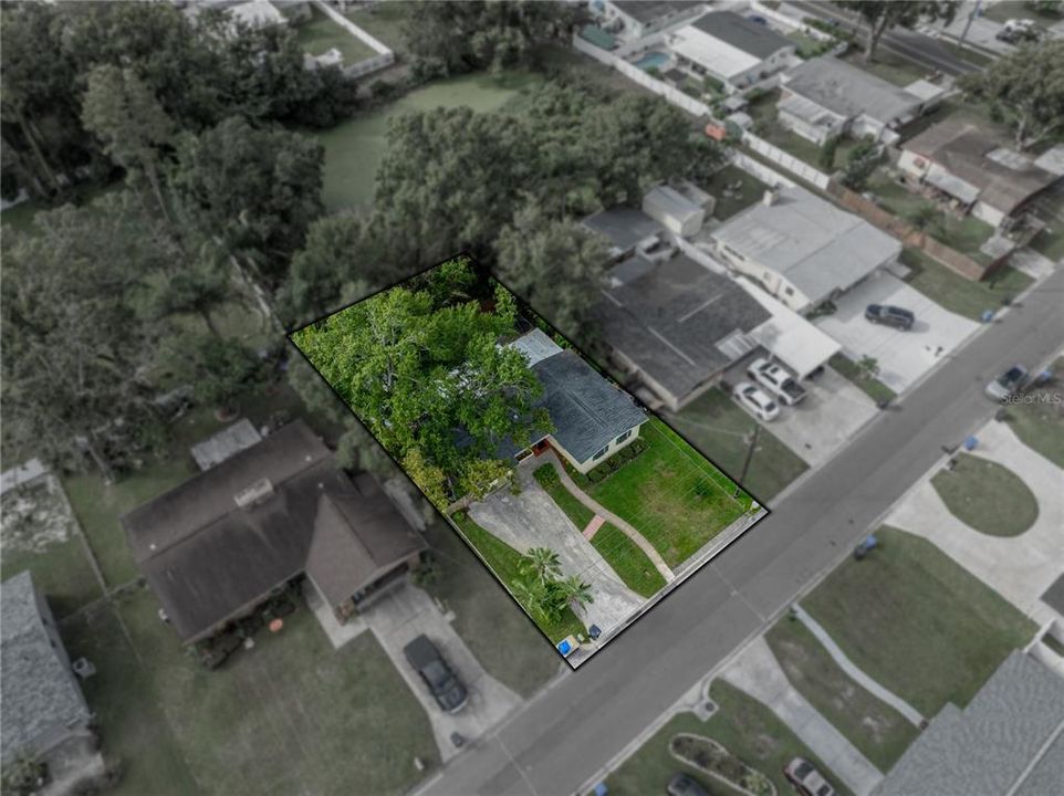 Active With Contract: $350,000 (3 beds, 1 baths, 1185 Square Feet)