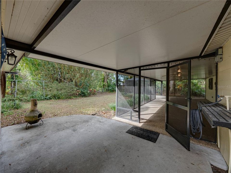 Active With Contract: $350,000 (3 beds, 1 baths, 1185 Square Feet)