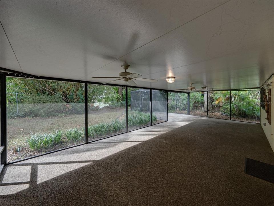 Active With Contract: $350,000 (3 beds, 1 baths, 1185 Square Feet)