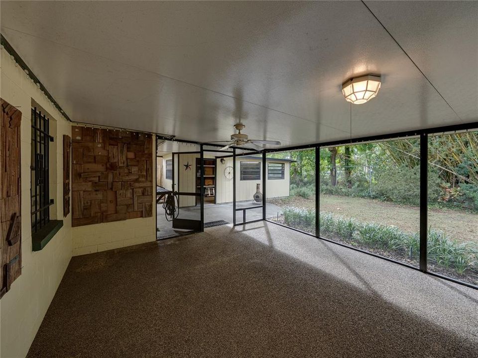 Active With Contract: $350,000 (3 beds, 1 baths, 1185 Square Feet)