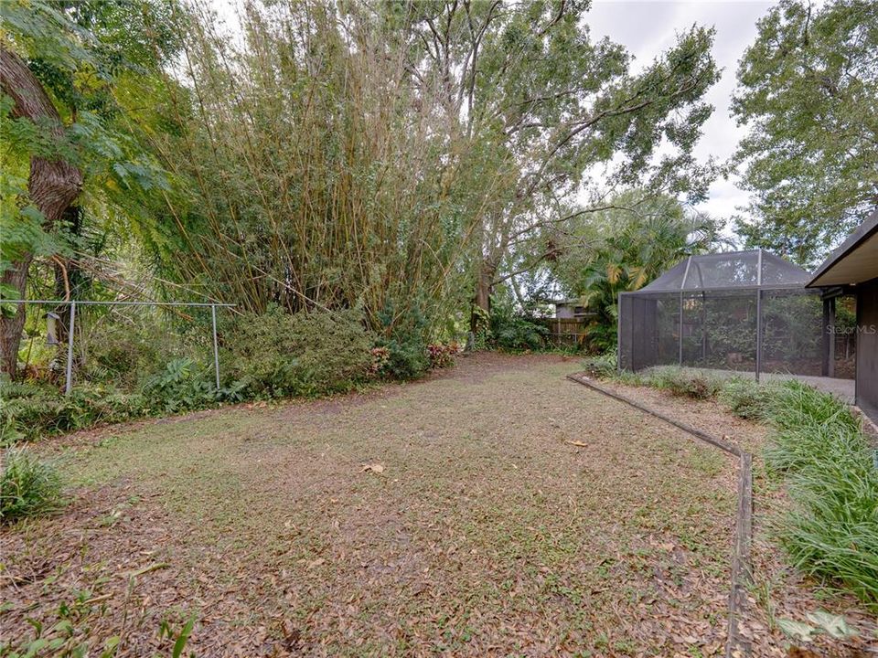 Active With Contract: $350,000 (3 beds, 1 baths, 1185 Square Feet)