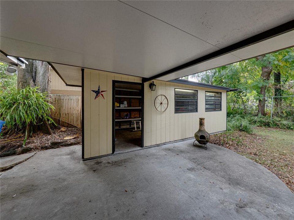 Active With Contract: $350,000 (3 beds, 1 baths, 1185 Square Feet)