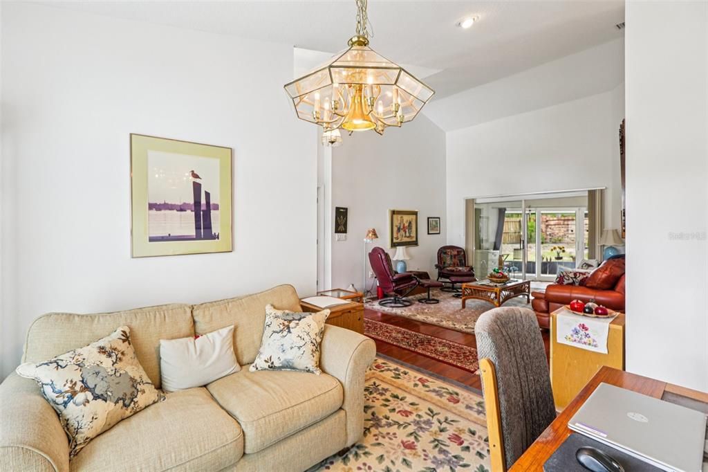 待售: $480,000 (3 贝兹, 2 浴室, 1804 平方英尺)