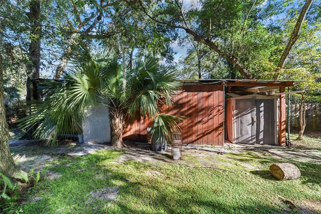 Active With Contract: $199,000 (3 beds, 1 baths, 1074 Square Feet)