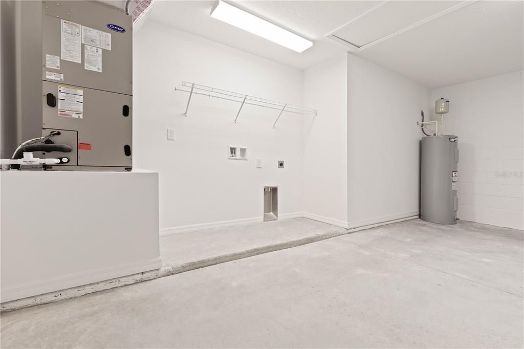 Active With Contract: $299,000 (4 beds, 2 baths, 1504 Square Feet)