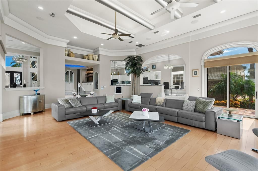 待售: $2,995,000 (4 贝兹, 4 浴室, 6498 平方英尺)