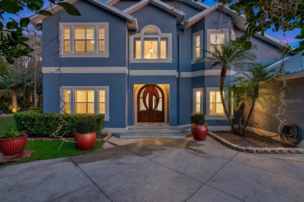 En Venta: $1,050,000 (4 camas, 3 baños, 3692 Pies cuadrados)