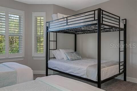 En Venta: $1,050,000 (4 camas, 3 baños, 3692 Pies cuadrados)