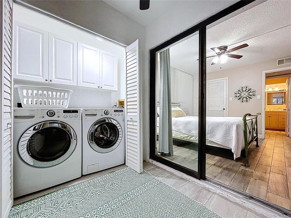 For Sale: $184,000 (2 beds, 2 baths, 955 Square Feet)