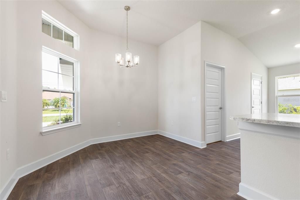 待售: $333,300 (3 贝兹, 2 浴室, 1505 平方英尺)