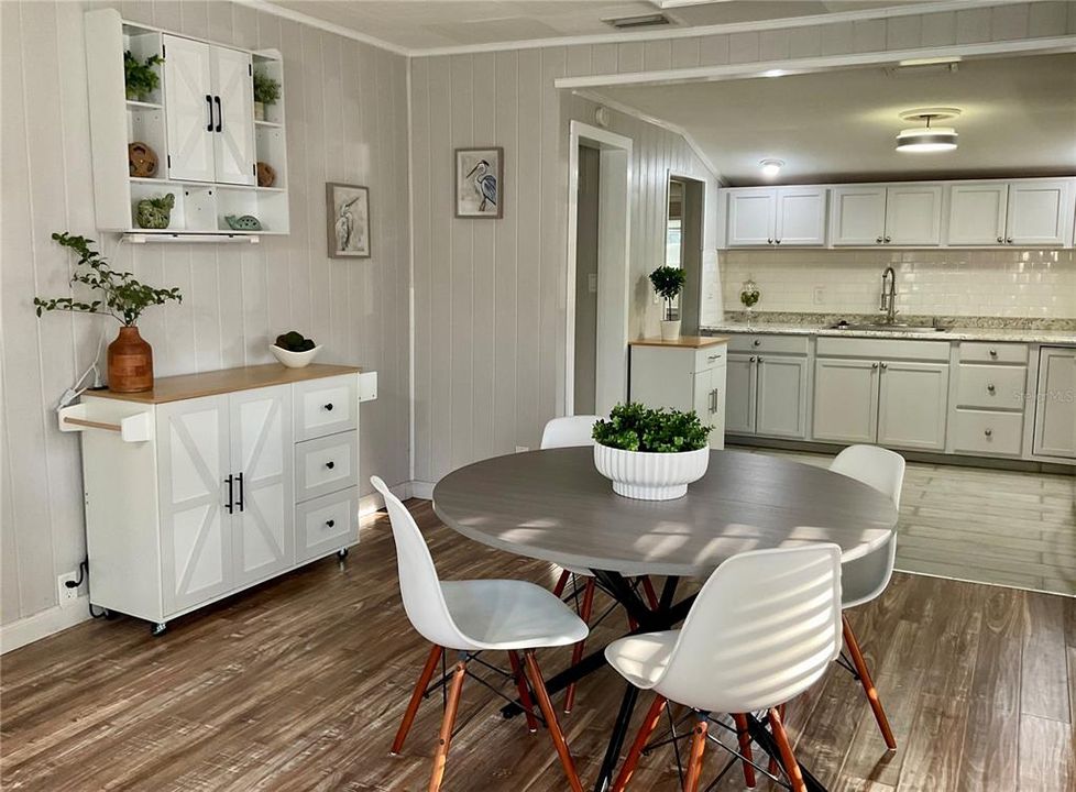 For Sale: $370,000 (3 beds, 2 baths, 1755 Square Feet)