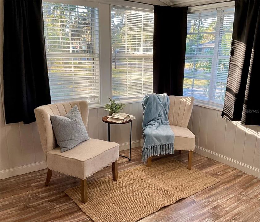 For Sale: $370,000 (3 beds, 2 baths, 1755 Square Feet)