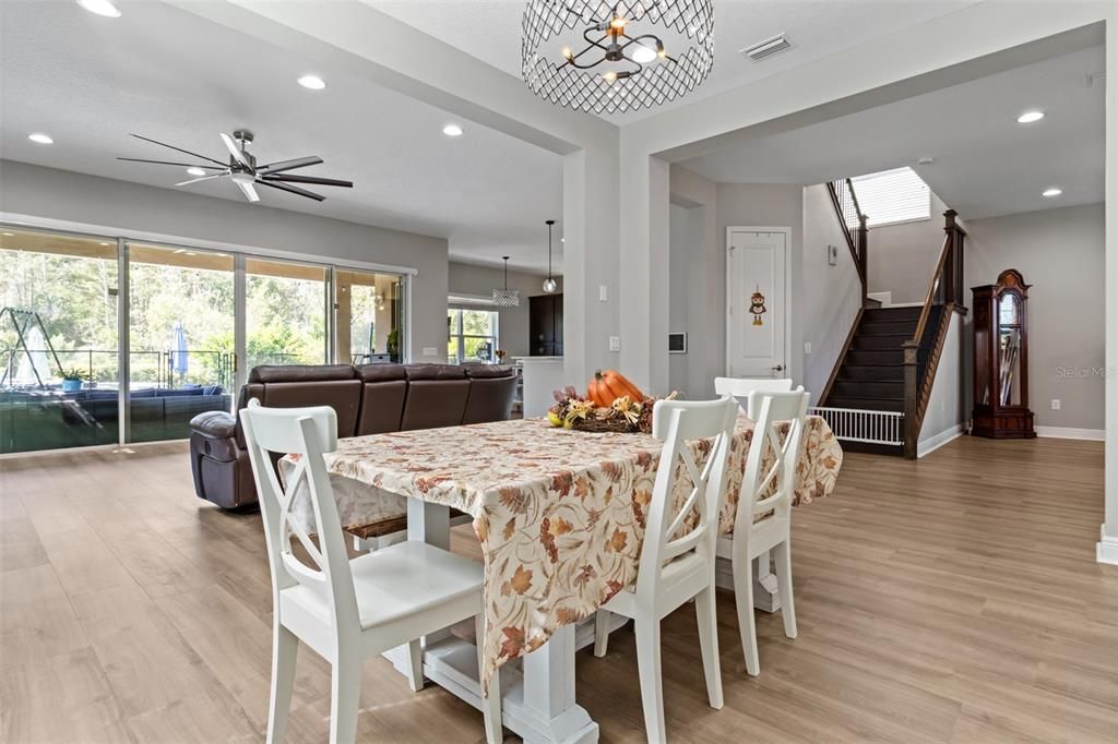 待售: $799,000 (5 贝兹, 4 浴室, 3381 平方英尺)