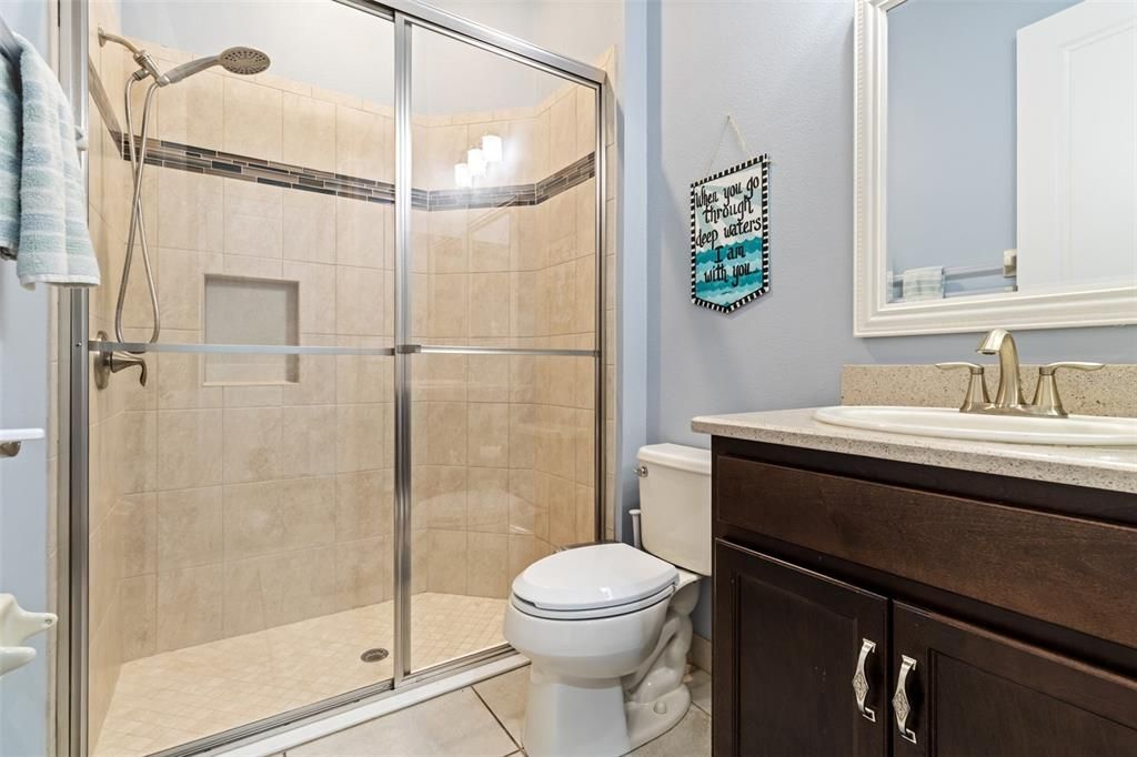 待售: $799,000 (5 贝兹, 4 浴室, 3381 平方英尺)