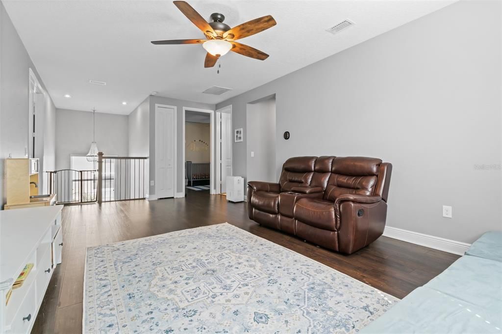 待售: $799,000 (5 贝兹, 4 浴室, 3381 平方英尺)