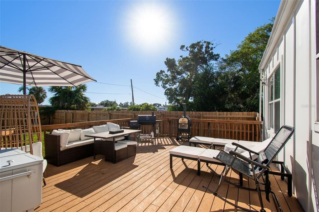 For Sale: $637,500 (4 beds, 2 baths, 1676 Square Feet)