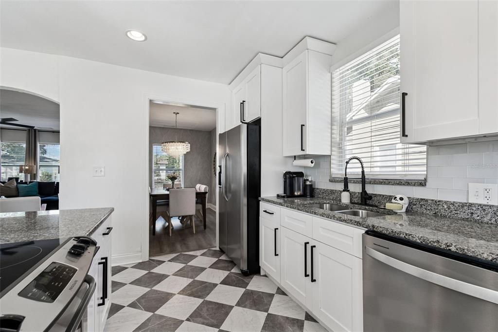 For Sale: $637,500 (4 beds, 2 baths, 1676 Square Feet)