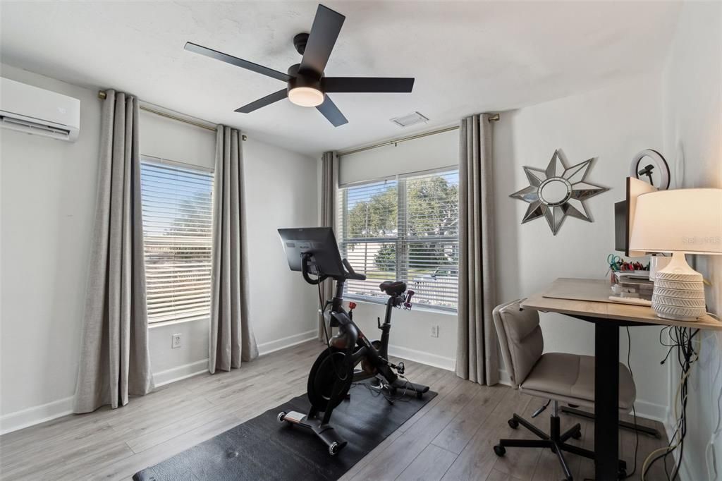 For Sale: $637,500 (4 beds, 2 baths, 1676 Square Feet)