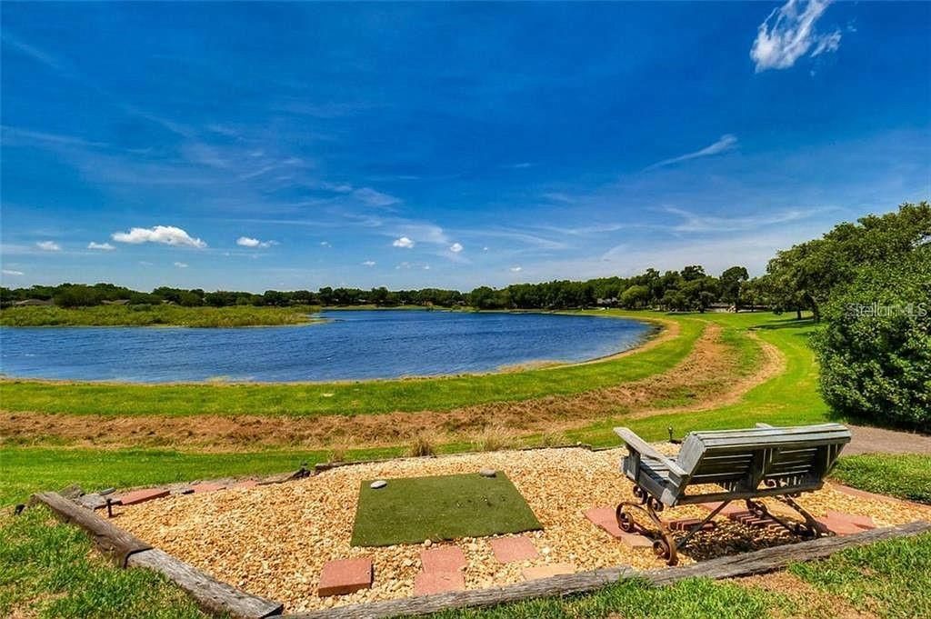 出租: $3,200 (4 贝兹, 2 浴室, 2431 平方英尺)