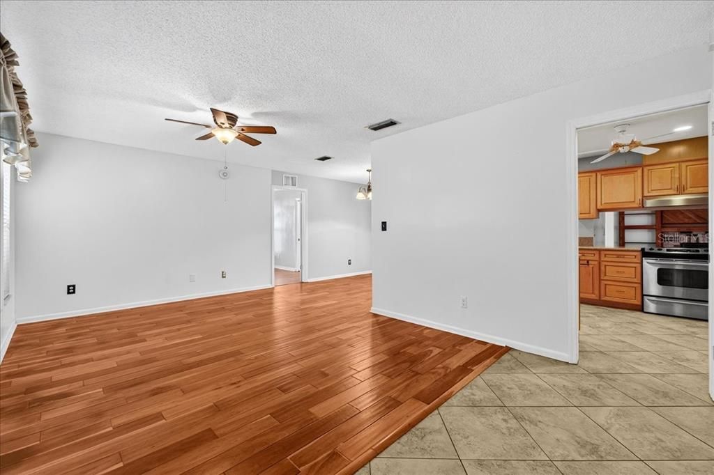 Active With Contract: $399,000 (3 beds, 2 baths, 1450 Square Feet)