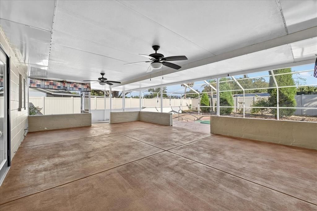 Active With Contract: $399,000 (3 beds, 2 baths, 1450 Square Feet)