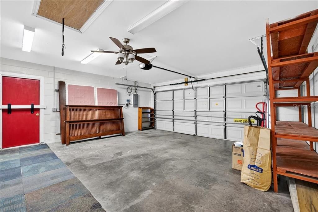 Active With Contract: $399,000 (3 beds, 2 baths, 1450 Square Feet)