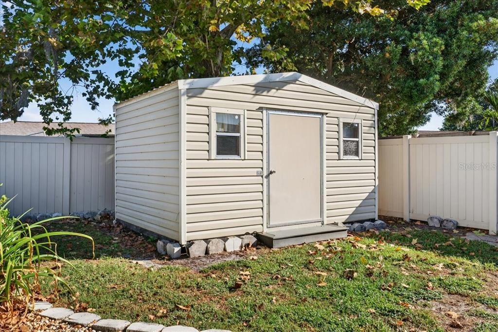 Active With Contract: $399,000 (3 beds, 2 baths, 1450 Square Feet)