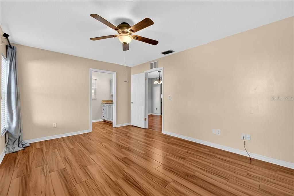 Active With Contract: $399,000 (3 beds, 2 baths, 1450 Square Feet)