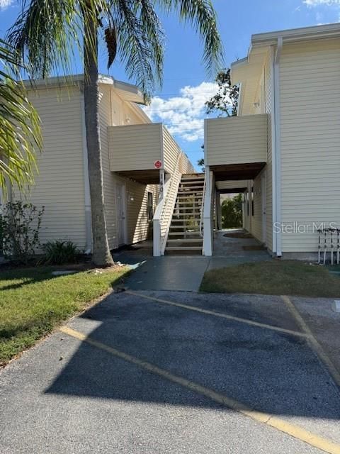 En Renta: $1,600 (2 camas, 2 baños, 915 Pies cuadrados)