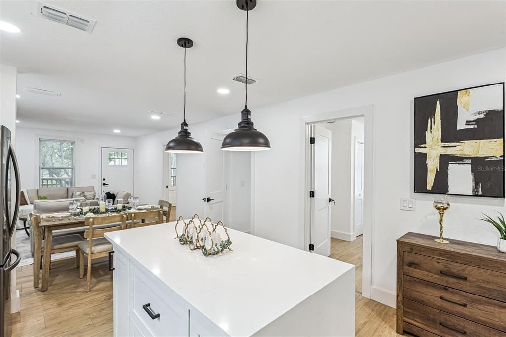 For Sale: $355,000 (4 beds, 2 baths, 1264 Square Feet)