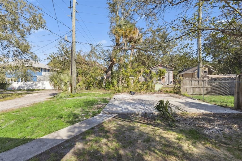 For Sale: $355,000 (4 beds, 2 baths, 1264 Square Feet)