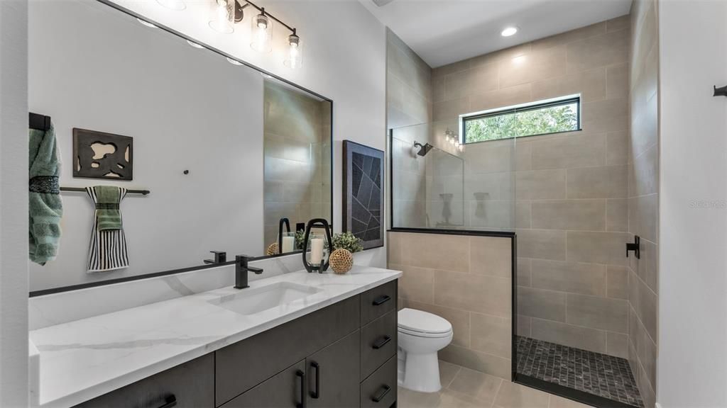 For Sale: $2,192,000 (5 beds, 4 baths, 4436 Square Feet)