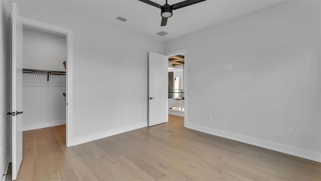 For Sale: $2,192,000 (5 beds, 4 baths, 4436 Square Feet)