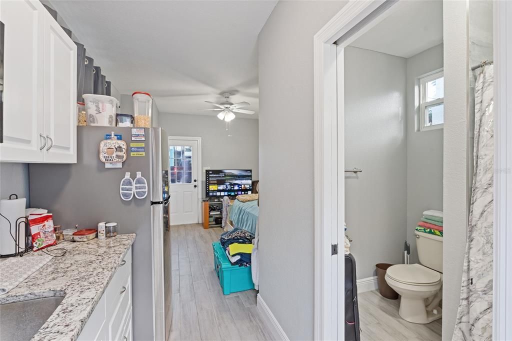 Active With Contract: $459,900 (2 beds, 2 baths, 1394 Square Feet)