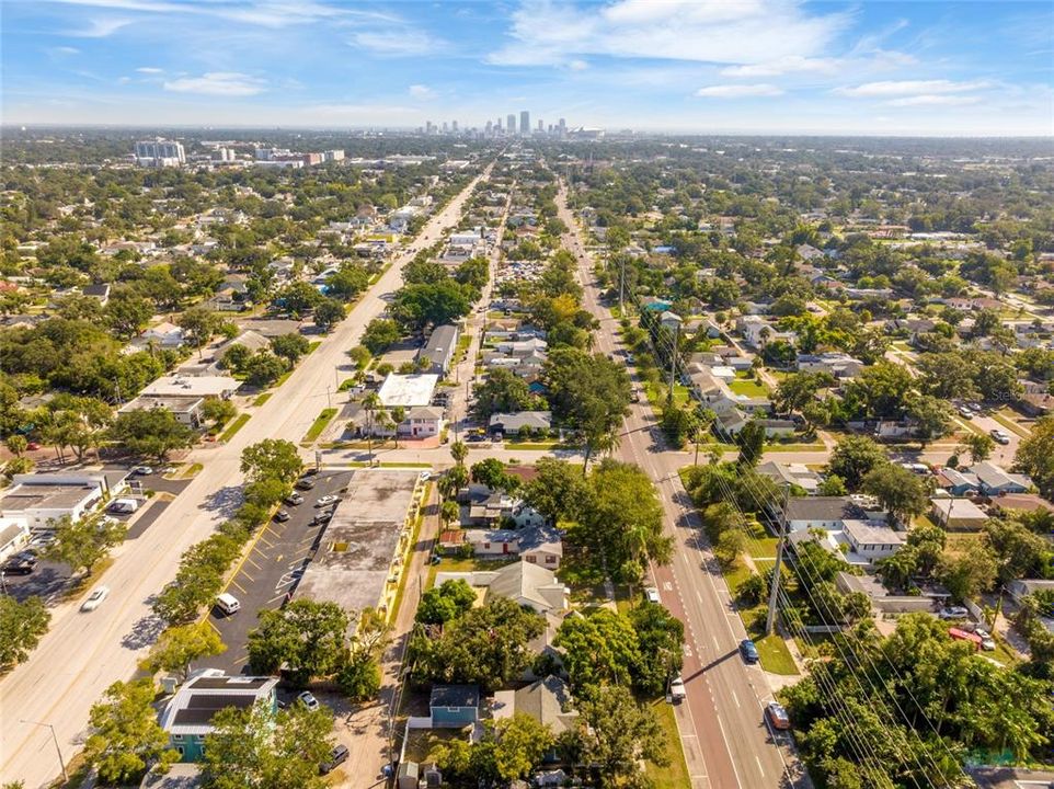 Active With Contract: $459,900 (2 beds, 2 baths, 1394 Square Feet)