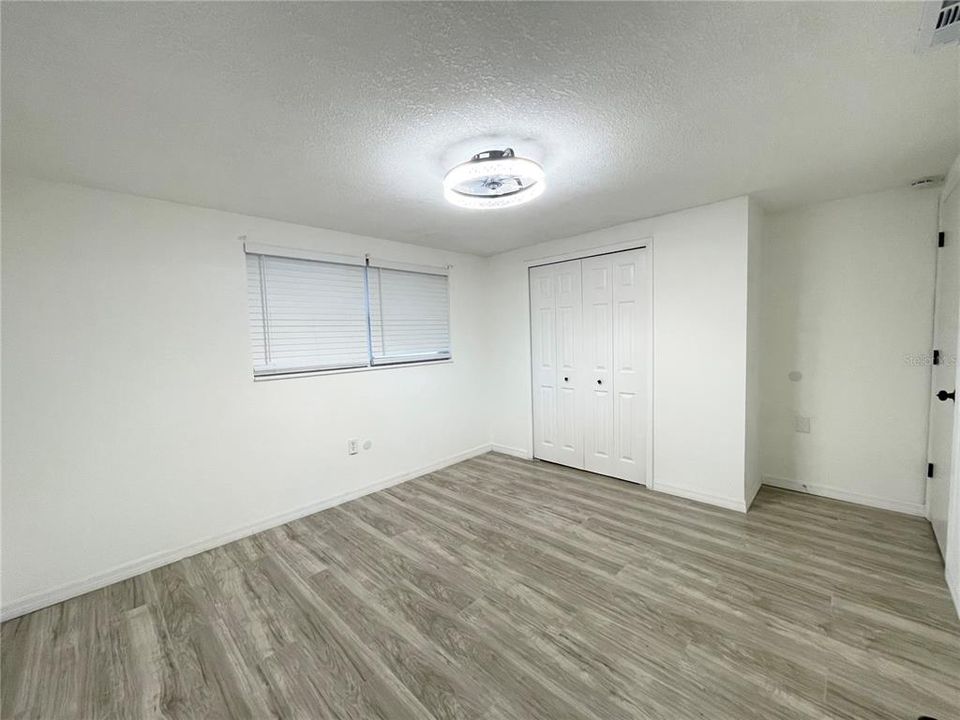 For Rent: $1,750 (3 beds, 1 baths, 864 Square Feet)