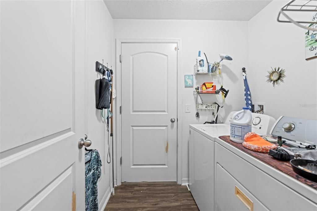 На продажу: $265,000 (2 спален, 2 ванн, 1044 Квадратных фут)