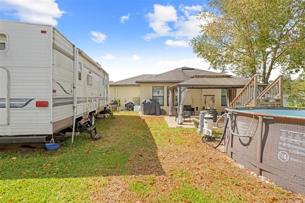 На продажу: $265,000 (2 спален, 2 ванн, 1044 Квадратных фут)