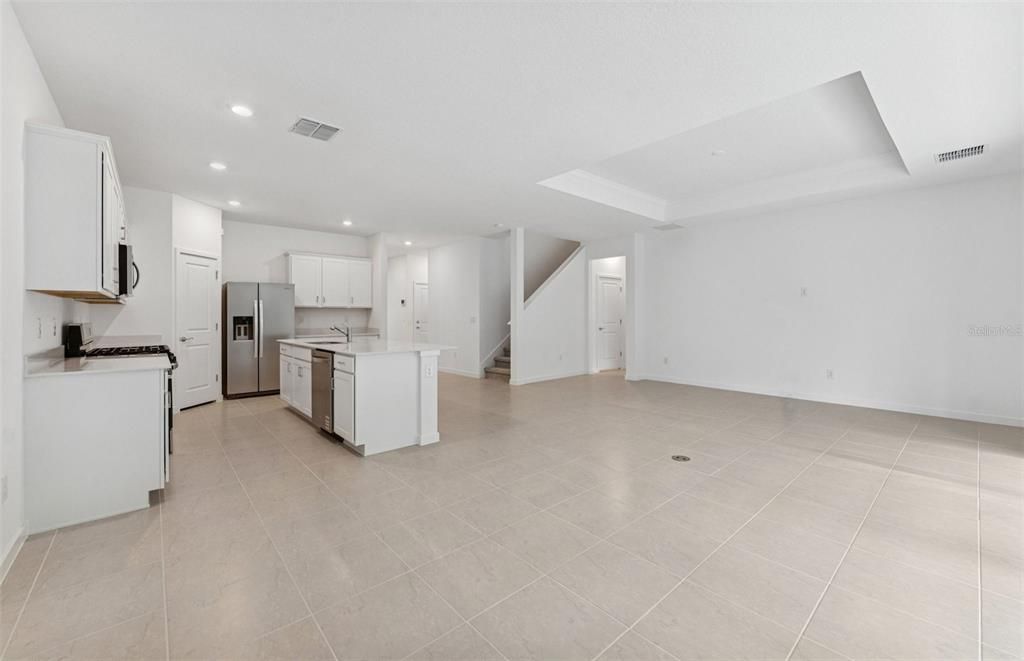 Active With Contract: $484,590 (4 beds, 3 baths, 2894 Square Feet)