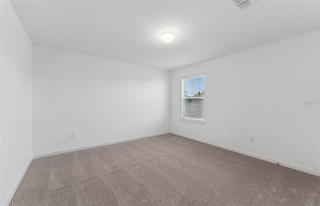 Active With Contract: $484,590 (4 beds, 3 baths, 2894 Square Feet)