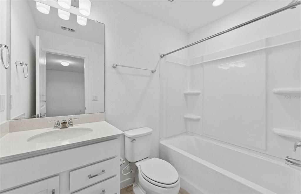 Active With Contract: $484,590 (4 beds, 3 baths, 2894 Square Feet)