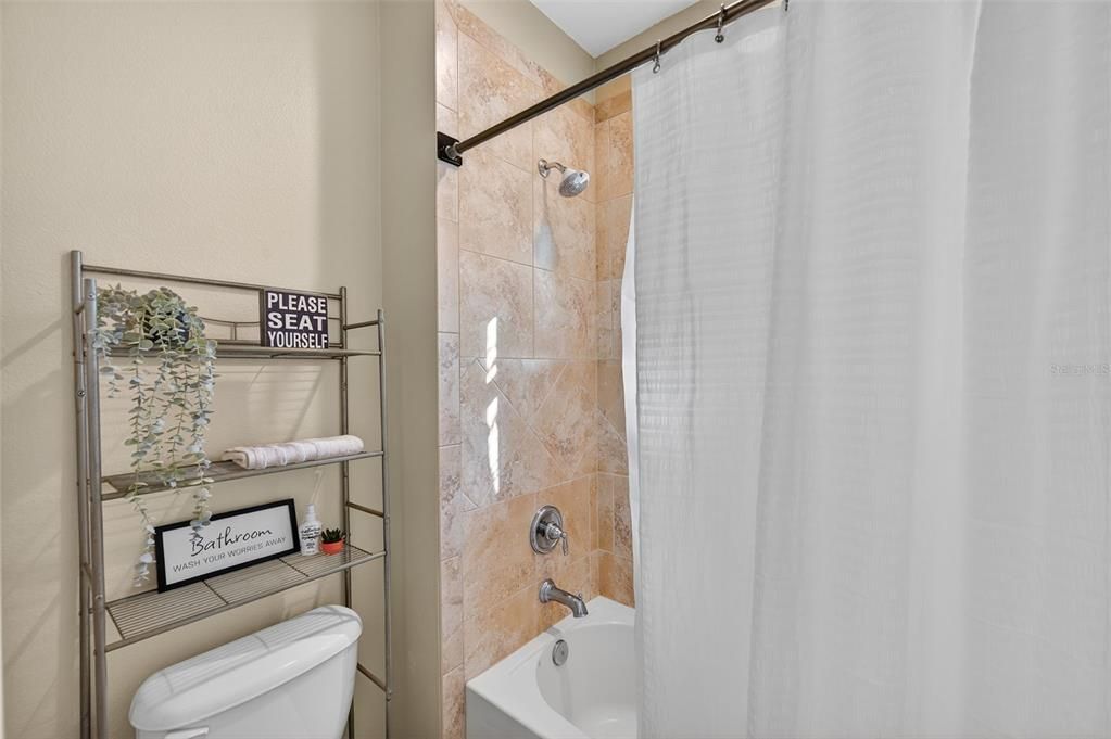 For Sale: $549,000 (5 beds, 3 baths, 2950 Square Feet)