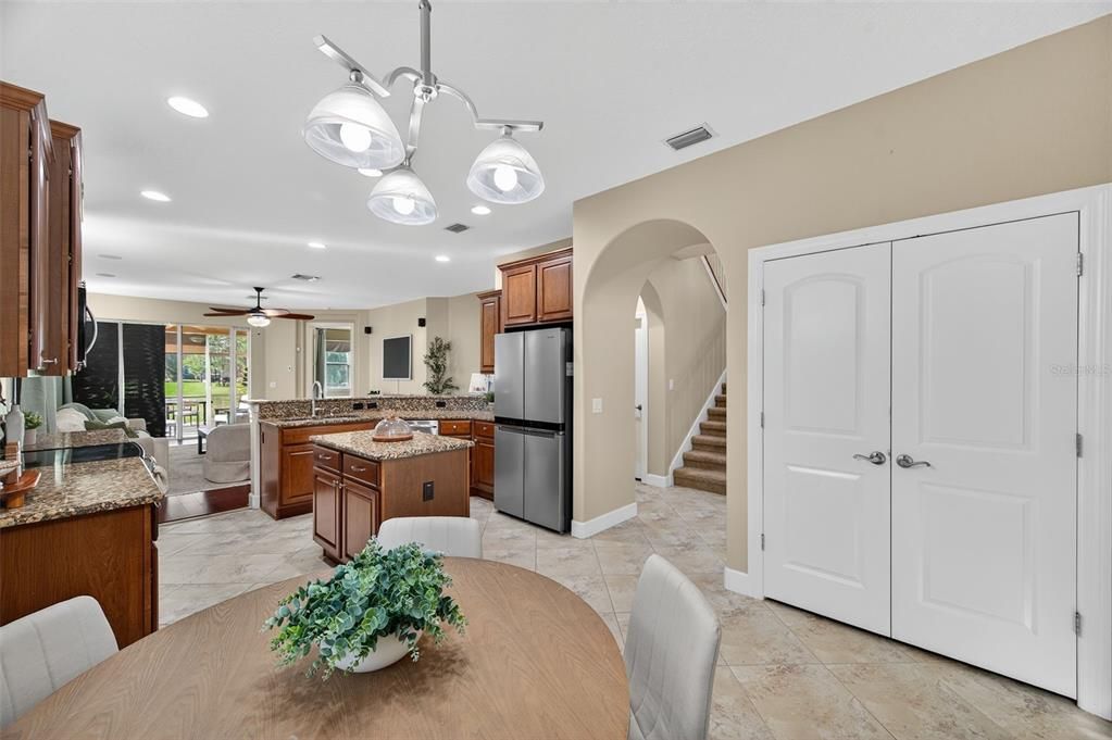 For Sale: $549,000 (5 beds, 3 baths, 2950 Square Feet)